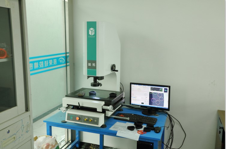 Two-dimensional measuring instrument